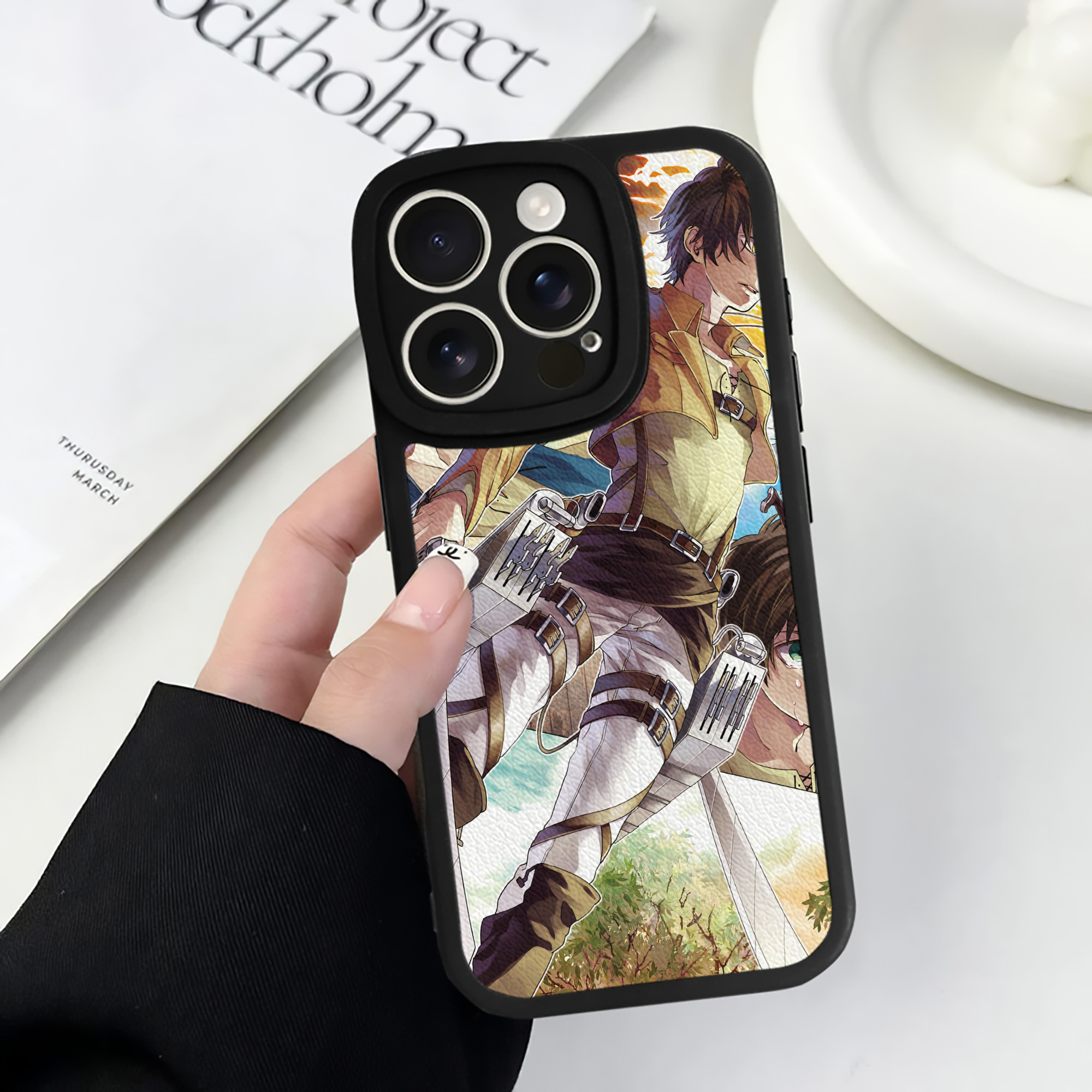 （画像用） 進撃の巨人 Attack on Titan 【iPhone 16シリーズ対応】シリコンスマホケース（レザー調） 材質：シリコン